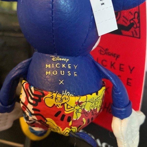 Disney Mickey Mouse Leather Coach Key Fob - Picture 6 of 9